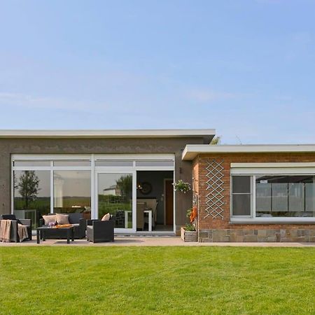 Huswell - Bungalow With Garden At 5 Minutes From The Beach Villa De Haan Esterno foto