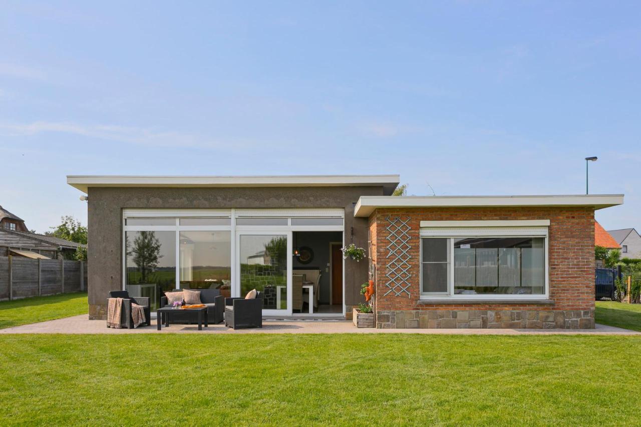 Huswell - Bungalow With Garden At 5 Minutes From The Beach Villa De Haan Esterno foto