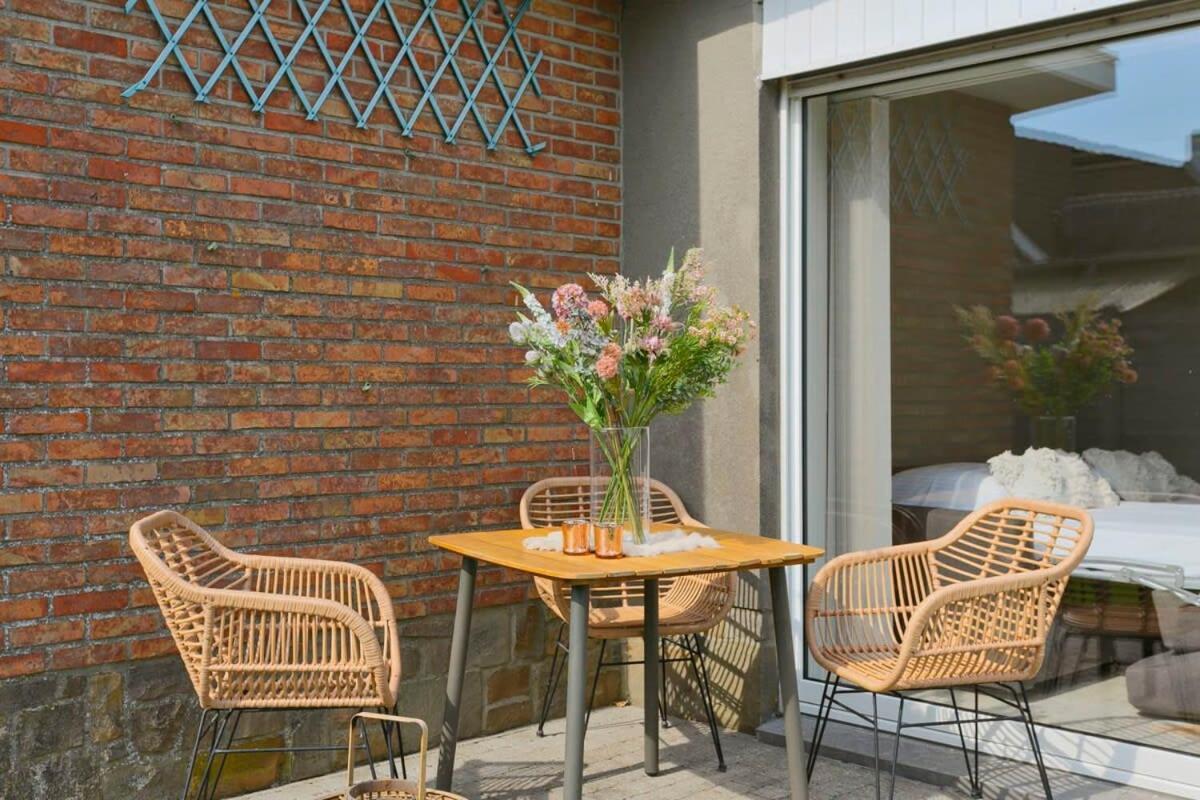 Huswell - Bungalow With Garden At 5 Minutes From The Beach Villa De Haan Esterno foto