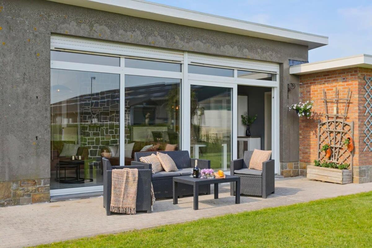 Huswell - Bungalow With Garden At 5 Minutes From The Beach Villa De Haan Esterno foto